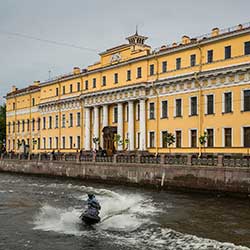 Palacio de los príncipes Yusúpov en San Petersburgo