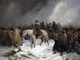 Napoleón los restos de su ejército huyendo de Rusia